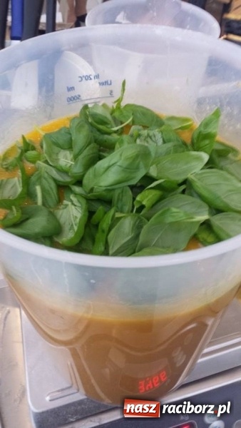 Zdjęcie w galerii na portalu naszraciborz.pl: Lodziarnia pod orzechem – lody naturalnie dobre wiadomości z regionu