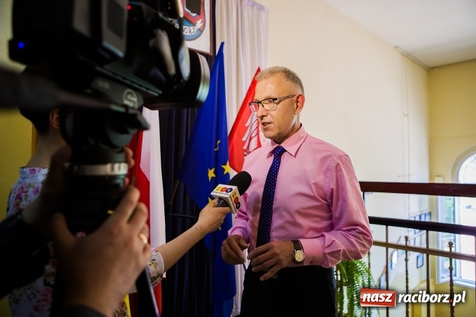 Zdjęcie w galerii na portalu naszraciborz.pl: Miejskie zakończenie roku szkolnego w G5 wiadomości z regionu