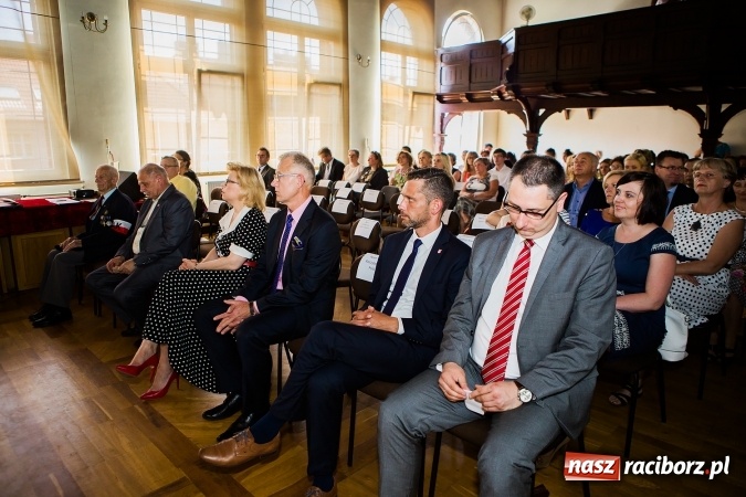 Zdjęcie w galerii na portalu naszraciborz.pl: Miejskie zakończenie roku szkolnego w G5 wiadomości z regionu