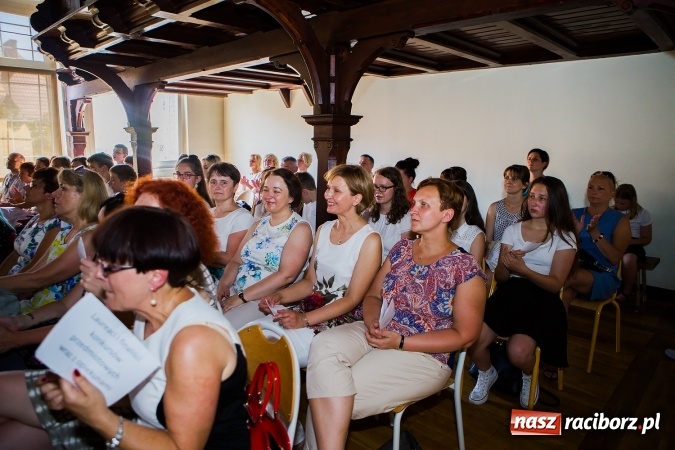 Zdjęcie w galerii na portalu naszraciborz.pl: Miejskie zakończenie roku szkolnego w G5 wiadomości z regionu