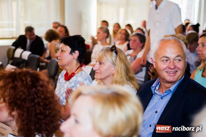 Zdjęcie w galerii na portalu naszraciborz.pl: Miejskie zakończenie roku szkolnego w G5 wiadomości z regionu