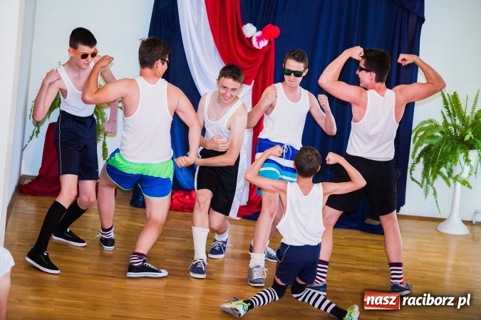 Zdjęcie w galerii na portalu naszraciborz.pl: Miejskie zakończenie roku szkolnego w G5 wiadomości z regionu