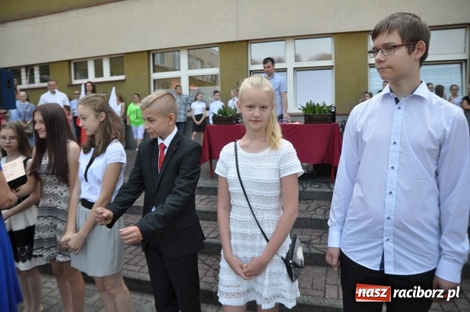 Zdjęcie w galerii na portalu naszraciborz.pl: Uroczyste zakończenie roku szkolnego w Szkole Podstawowej nr 18 im. Książąt Raciborskich wiadomości z regionu
