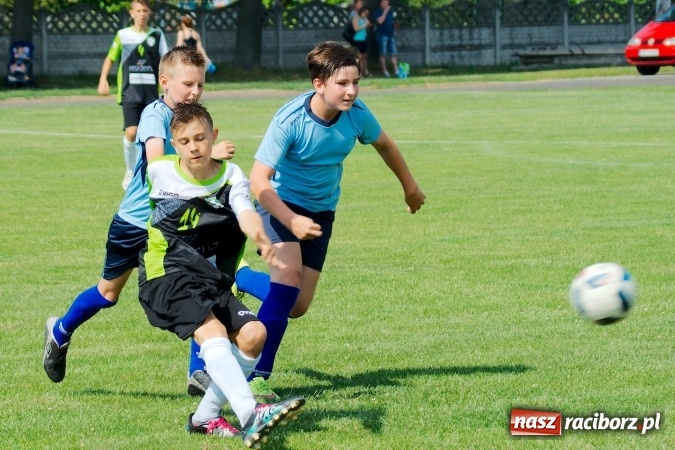 Zdjęcie w galerii na portalu naszraciborz.pl: Tworków Cup 2016: Piłkarski początek wakacji. Gwarek Zabrze zwycięski, raciborska Unia druga. Gospodarze tuż za podium wiadomości z regionu