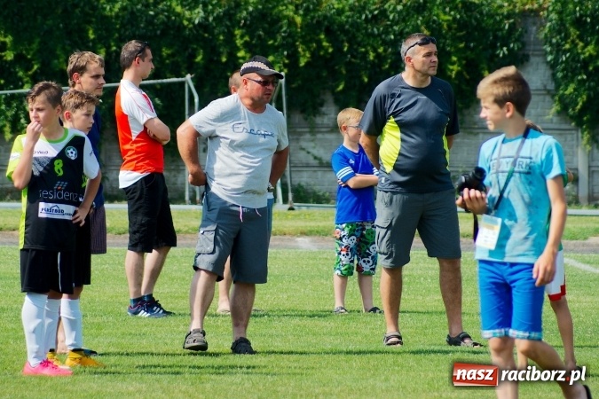 Zdjęcie w galerii na portalu naszraciborz.pl: Tworków Cup 2016: Piłkarski początek wakacji. Gwarek Zabrze zwycięski, raciborska Unia druga. Gospodarze tuż za podium wiadomości z regionu