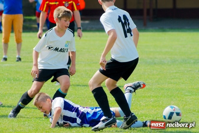 Zdjęcie w galerii na portalu naszraciborz.pl: Tworków Cup 2016: Piłkarski początek wakacji. Gwarek Zabrze zwycięski, raciborska Unia druga. Gospodarze tuż za podium wiadomości z regionu
