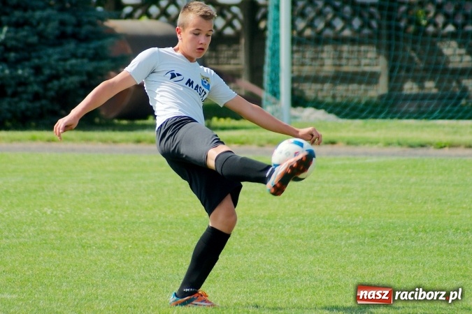 Zdjęcie w galerii na portalu naszraciborz.pl: Tworków Cup 2016: Piłkarski początek wakacji. Gwarek Zabrze zwycięski, raciborska Unia druga. Gospodarze tuż za podium wiadomości z regionu