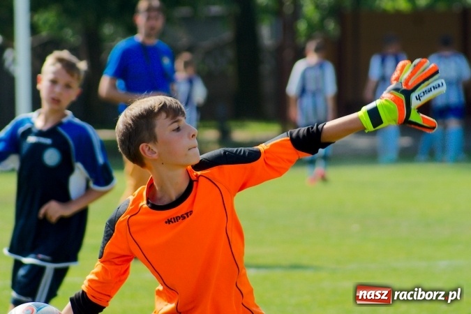 Zdjęcie w galerii na portalu naszraciborz.pl: Tworków Cup 2016: Piłkarski początek wakacji. Gwarek Zabrze zwycięski, raciborska Unia druga. Gospodarze tuż za podium wiadomości z regionu