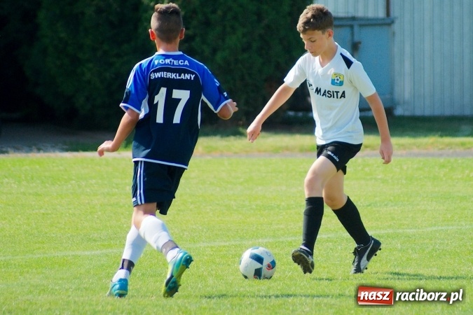 Zdjęcie w galerii na portalu naszraciborz.pl: Tworków Cup 2016: Piłkarski początek wakacji. Gwarek Zabrze zwycięski, raciborska Unia druga. Gospodarze tuż za podium wiadomości z regionu