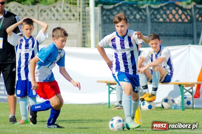 Zdjęcie w galerii na portalu naszraciborz.pl: Tworków Cup 2016: Piłkarski początek wakacji. Gwarek Zabrze zwycięski, raciborska Unia druga. Gospodarze tuż za podium wiadomości z regionu