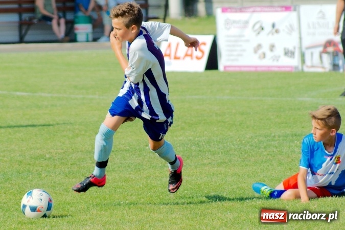 Zdjęcie w galerii na portalu naszraciborz.pl: Tworków Cup 2016: Piłkarski początek wakacji. Gwarek Zabrze zwycięski, raciborska Unia druga. Gospodarze tuż za podium wiadomości z regionu