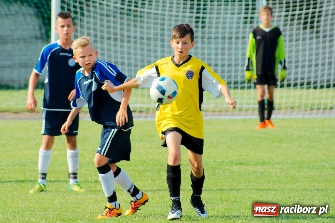 Zdjęcie w galerii na portalu naszraciborz.pl: Tworków Cup 2016: Piłkarski początek wakacji. Gwarek Zabrze zwycięski, raciborska Unia druga. Gospodarze tuż za podium wiadomości z regionu