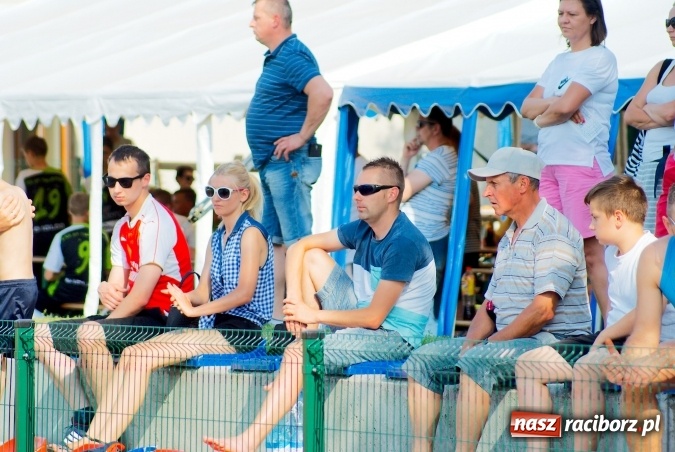 Zdjęcie w galerii na portalu naszraciborz.pl: Tworków Cup 2016: Piłkarski początek wakacji. Gwarek Zabrze zwycięski, raciborska Unia druga. Gospodarze tuż za podium wiadomości z regionu