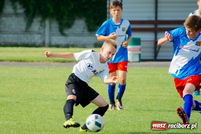 Zdjęcie w galerii na portalu naszraciborz.pl: Tworków Cup 2016: Piłkarski początek wakacji. Gwarek Zabrze zwycięski, raciborska Unia druga. Gospodarze tuż za podium wiadomości z regionu