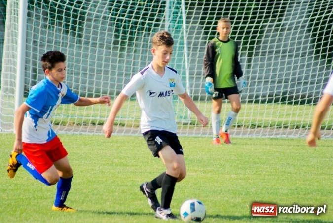 Zdjęcie w galerii na portalu naszraciborz.pl: Tworków Cup 2016: Piłkarski początek wakacji. Gwarek Zabrze zwycięski, raciborska Unia druga. Gospodarze tuż za podium wiadomości z regionu