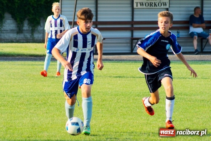 Zdjęcie w galerii na portalu naszraciborz.pl: Tworków Cup 2016: Piłkarski początek wakacji. Gwarek Zabrze zwycięski, raciborska Unia druga. Gospodarze tuż za podium wiadomości z regionu