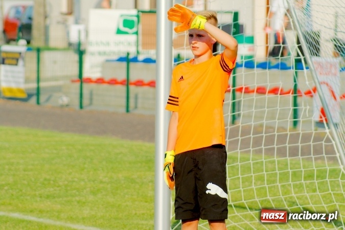 Zdjęcie w galerii na portalu naszraciborz.pl: Tworków Cup 2016: Piłkarski początek wakacji. Gwarek Zabrze zwycięski, raciborska Unia druga. Gospodarze tuż za podium wiadomości z regionu