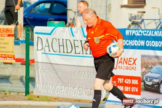 Zdjęcie w galerii na portalu naszraciborz.pl: Tworków Cup 2016: Piłkarski początek wakacji. Gwarek Zabrze zwycięski, raciborska Unia druga. Gospodarze tuż za podium wiadomości z regionu