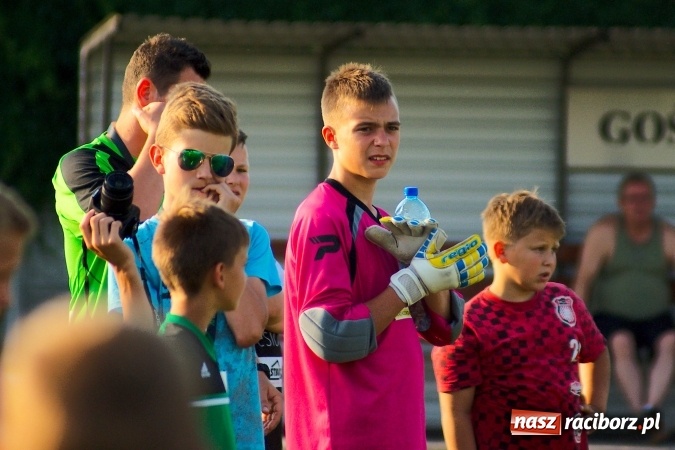 Zdjęcie w galerii na portalu naszraciborz.pl: Tworków Cup 2016: Piłkarski początek wakacji. Gwarek Zabrze zwycięski, raciborska Unia druga. Gospodarze tuż za podium wiadomości z regionu