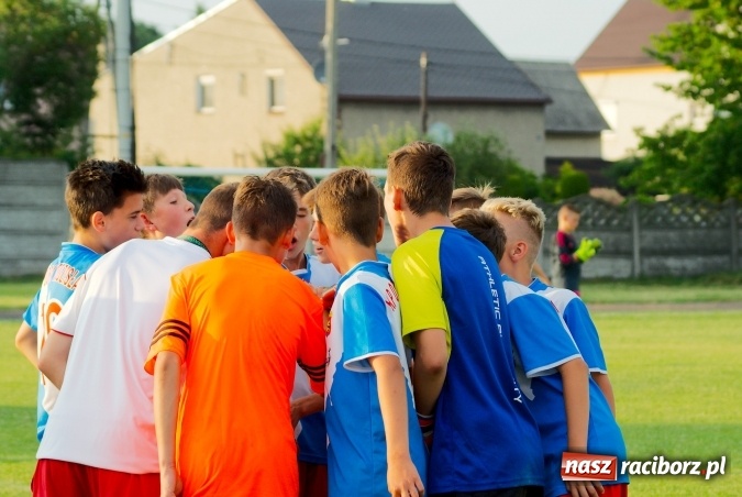 Zdjęcie w galerii na portalu naszraciborz.pl: Tworków Cup 2016: Piłkarski początek wakacji. Gwarek Zabrze zwycięski, raciborska Unia druga. Gospodarze tuż za podium wiadomości z regionu