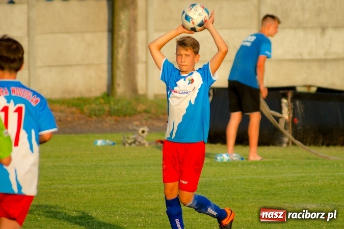 Zdjęcie w galerii na portalu naszraciborz.pl: Tworków Cup 2016: Piłkarski początek wakacji. Gwarek Zabrze zwycięski, raciborska Unia druga. Gospodarze tuż za podium wiadomości z regionu