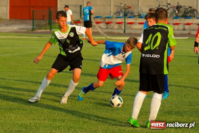 Zdjęcie w galerii na portalu naszraciborz.pl: Tworków Cup 2016: Piłkarski początek wakacji. Gwarek Zabrze zwycięski, raciborska Unia druga. Gospodarze tuż za podium wiadomości z regionu