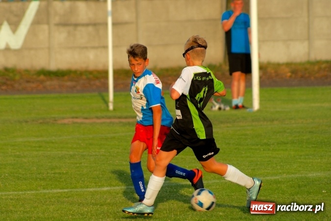 Zdjęcie w galerii na portalu naszraciborz.pl: Tworków Cup 2016: Piłkarski początek wakacji. Gwarek Zabrze zwycięski, raciborska Unia druga. Gospodarze tuż za podium wiadomości z regionu