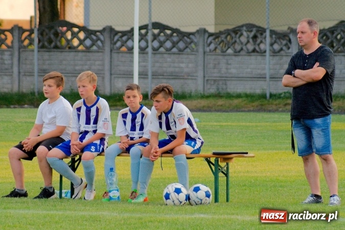 Zdjęcie w galerii na portalu naszraciborz.pl: Tworków Cup 2016: Piłkarski początek wakacji. Gwarek Zabrze zwycięski, raciborska Unia druga. Gospodarze tuż za podium wiadomości z regionu