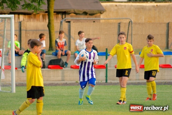 Zdjęcie w galerii na portalu naszraciborz.pl: Tworków Cup 2016: Piłkarski początek wakacji. Gwarek Zabrze zwycięski, raciborska Unia druga. Gospodarze tuż za podium wiadomości z regionu