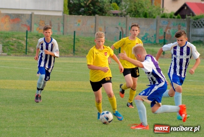 Zdjęcie w galerii na portalu naszraciborz.pl: Tworków Cup 2016: Piłkarski początek wakacji. Gwarek Zabrze zwycięski, raciborska Unia druga. Gospodarze tuż za podium wiadomości z regionu