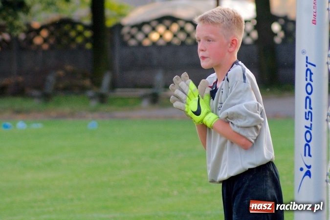 Zdjęcie w galerii na portalu naszraciborz.pl: Tworków Cup 2016: Piłkarski początek wakacji. Gwarek Zabrze zwycięski, raciborska Unia druga. Gospodarze tuż za podium wiadomości z regionu