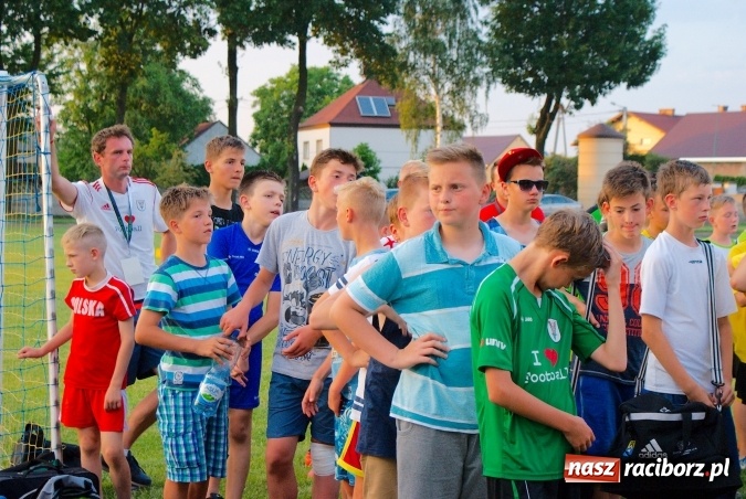 Zdjęcie w galerii na portalu naszraciborz.pl: Tworków Cup 2016: Piłkarski początek wakacji. Gwarek Zabrze zwycięski, raciborska Unia druga. Gospodarze tuż za podium wiadomości z regionu