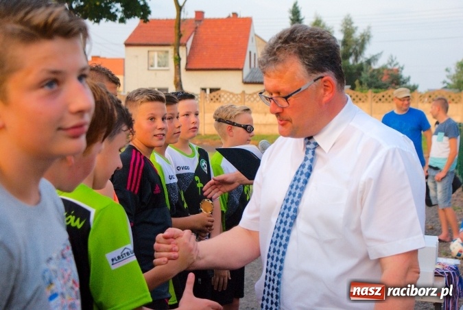 Zdjęcie w galerii na portalu naszraciborz.pl: Tworków Cup 2016: Piłkarski początek wakacji. Gwarek Zabrze zwycięski, raciborska Unia druga. Gospodarze tuż za podium wiadomości z regionu