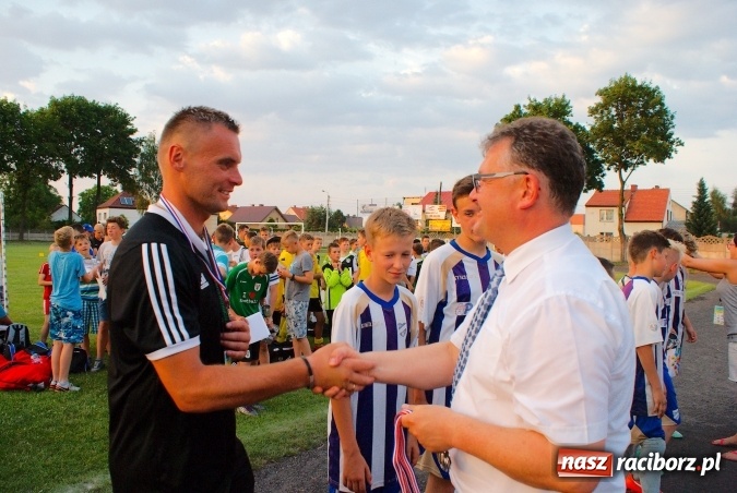 Zdjęcie w galerii na portalu naszraciborz.pl: Tworków Cup 2016: Piłkarski początek wakacji. Gwarek Zabrze zwycięski, raciborska Unia druga. Gospodarze tuż za podium wiadomości z regionu