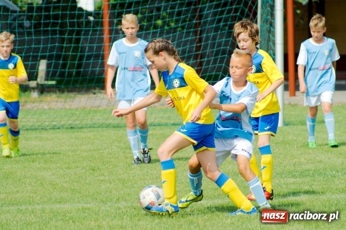 Zdjęcie w galerii na portalu naszraciborz.pl: Drugi dzień zmagań w Tworków Cup 2016. MKP Odra Centrum Wodzisław z podwójną koroną wiadomości z regionu