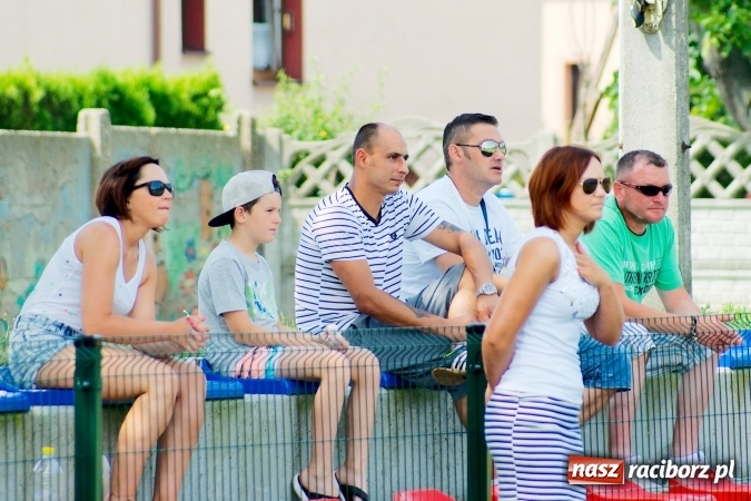 Zdjęcie w galerii na portalu naszraciborz.pl: Drugi dzień zmagań w Tworków Cup 2016. MKP Odra Centrum Wodzisław z podwójną koroną wiadomości z regionu