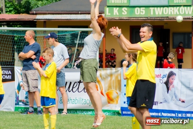 Zdjęcie w galerii na portalu naszraciborz.pl: Drugi dzień zmagań w Tworków Cup 2016. MKP Odra Centrum Wodzisław z podwójną koroną wiadomości z regionu