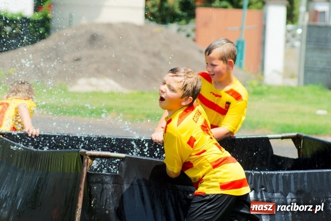 Zdjęcie w galerii na portalu naszraciborz.pl: Drugi dzień zmagań w Tworków Cup 2016. MKP Odra Centrum Wodzisław z podwójną koroną wiadomości z regionu