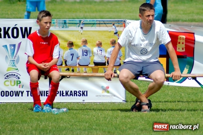 Zdjęcie w galerii na portalu naszraciborz.pl: Drugi dzień zmagań w Tworków Cup 2016. MKP Odra Centrum Wodzisław z podwójną koroną wiadomości z regionu