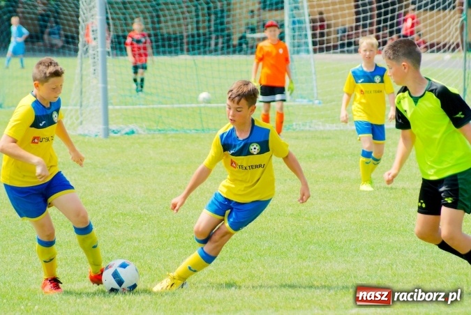 Zdjęcie w galerii na portalu naszraciborz.pl: Drugi dzień zmagań w Tworków Cup 2016. MKP Odra Centrum Wodzisław z podwójną koroną wiadomości z regionu