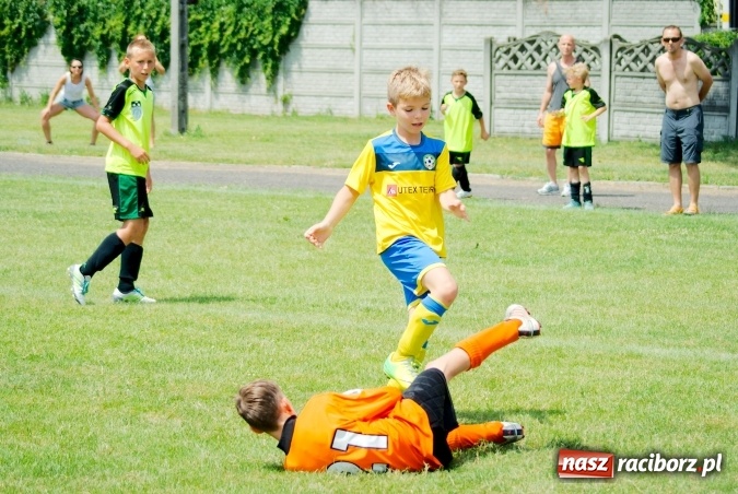 Zdjęcie w galerii na portalu naszraciborz.pl: Drugi dzień zmagań w Tworków Cup 2016. MKP Odra Centrum Wodzisław z podwójną koroną wiadomości z regionu