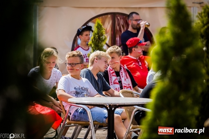 Zdjęcie w galerii na portalu naszraciborz.pl: EURO 2020 w strefie kibica na raciborskim Rynku wiadomości z regionu