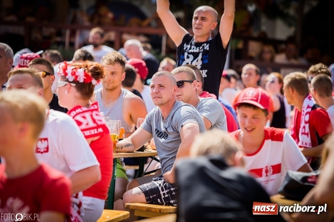 Zdjęcie w galerii na portalu naszraciborz.pl: EURO 2020 w strefie kibica na raciborskim Rynku wiadomości z regionu