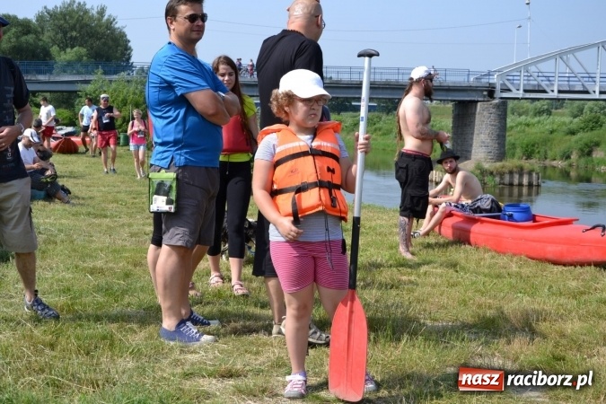 Zdjęcie w galerii na portalu naszraciborz.pl: Graniczne meandry otwarte. Gmina Krzyżanowice i miasto Bogumin oficjalnie rozpoczęli sezon wodniacki  wiadomości z regionu