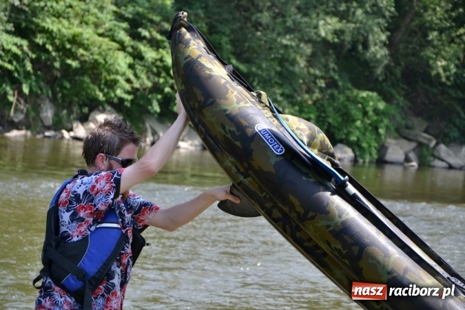 Zdjęcie w galerii na portalu naszraciborz.pl: Graniczne meandry otwarte. Gmina Krzyżanowice i miasto Bogumin oficjalnie rozpoczęli sezon wodniacki  wiadomości z regionu
