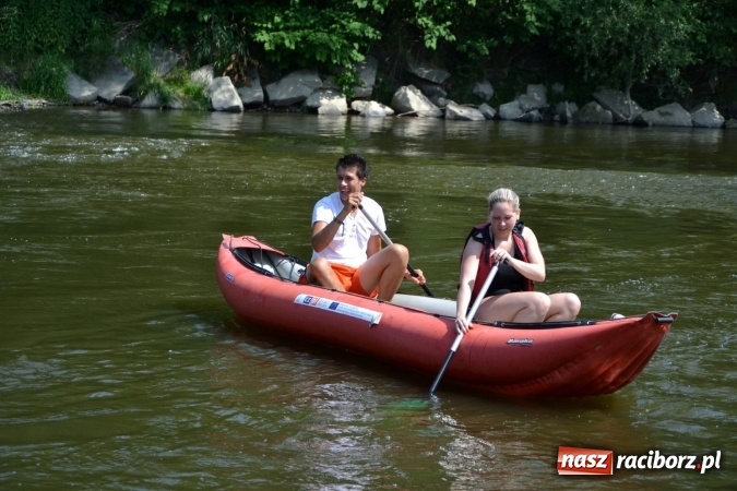 Zdjęcie w galerii na portalu naszraciborz.pl: Graniczne meandry otwarte. Gmina Krzyżanowice i miasto Bogumin oficjalnie rozpoczęli sezon wodniacki  wiadomości z regionu