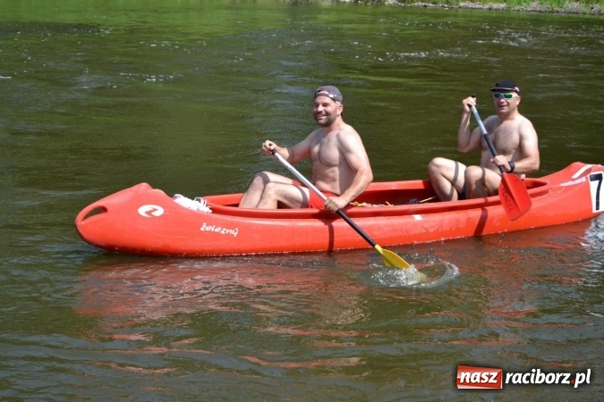 Zdjęcie w galerii na portalu naszraciborz.pl: Graniczne meandry otwarte. Gmina Krzyżanowice i miasto Bogumin oficjalnie rozpoczęli sezon wodniacki  wiadomości z regionu