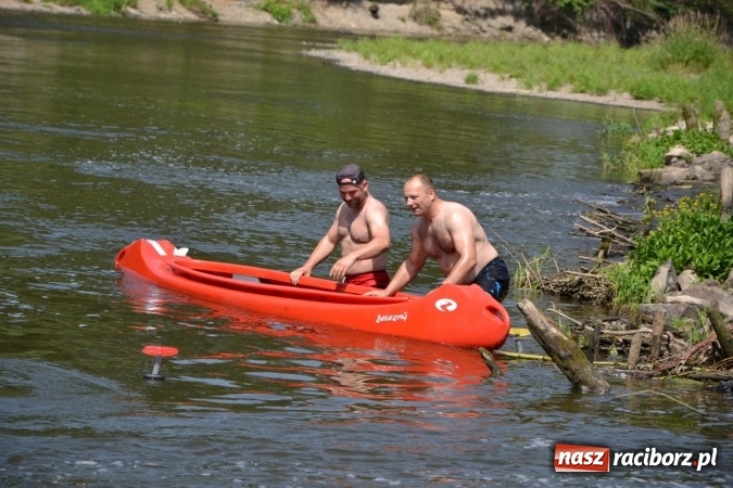 Zdjęcie w galerii na portalu naszraciborz.pl: Graniczne meandry otwarte. Gmina Krzyżanowice i miasto Bogumin oficjalnie rozpoczęli sezon wodniacki  wiadomości z regionu