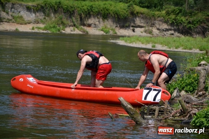 Zdjęcie w galerii na portalu naszraciborz.pl: Graniczne meandry otwarte. Gmina Krzyżanowice i miasto Bogumin oficjalnie rozpoczęli sezon wodniacki  wiadomości z regionu