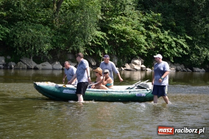 Zdjęcie w galerii na portalu naszraciborz.pl: Graniczne meandry otwarte. Gmina Krzyżanowice i miasto Bogumin oficjalnie rozpoczęli sezon wodniacki  wiadomości z regionu